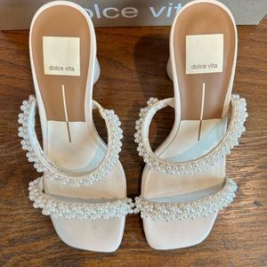 Dolce Vita Noel Vanilla Pearl Heels (size 6.5)